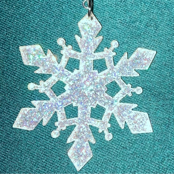 NEW Snowflake Holographic Dangling Statement Earrings Winter Christmas Jewelry - Picture 6 of 9